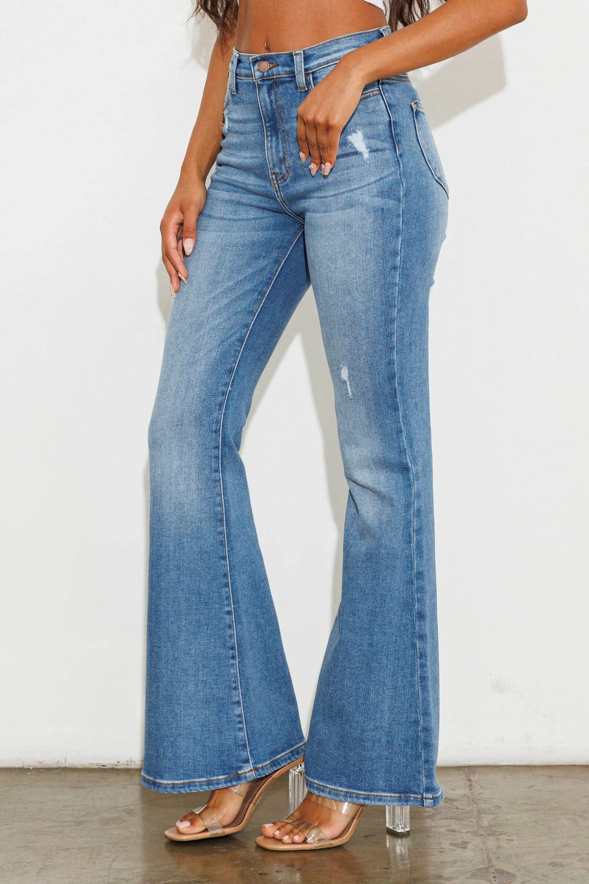 HIGH WAISTED FLARE JEANS