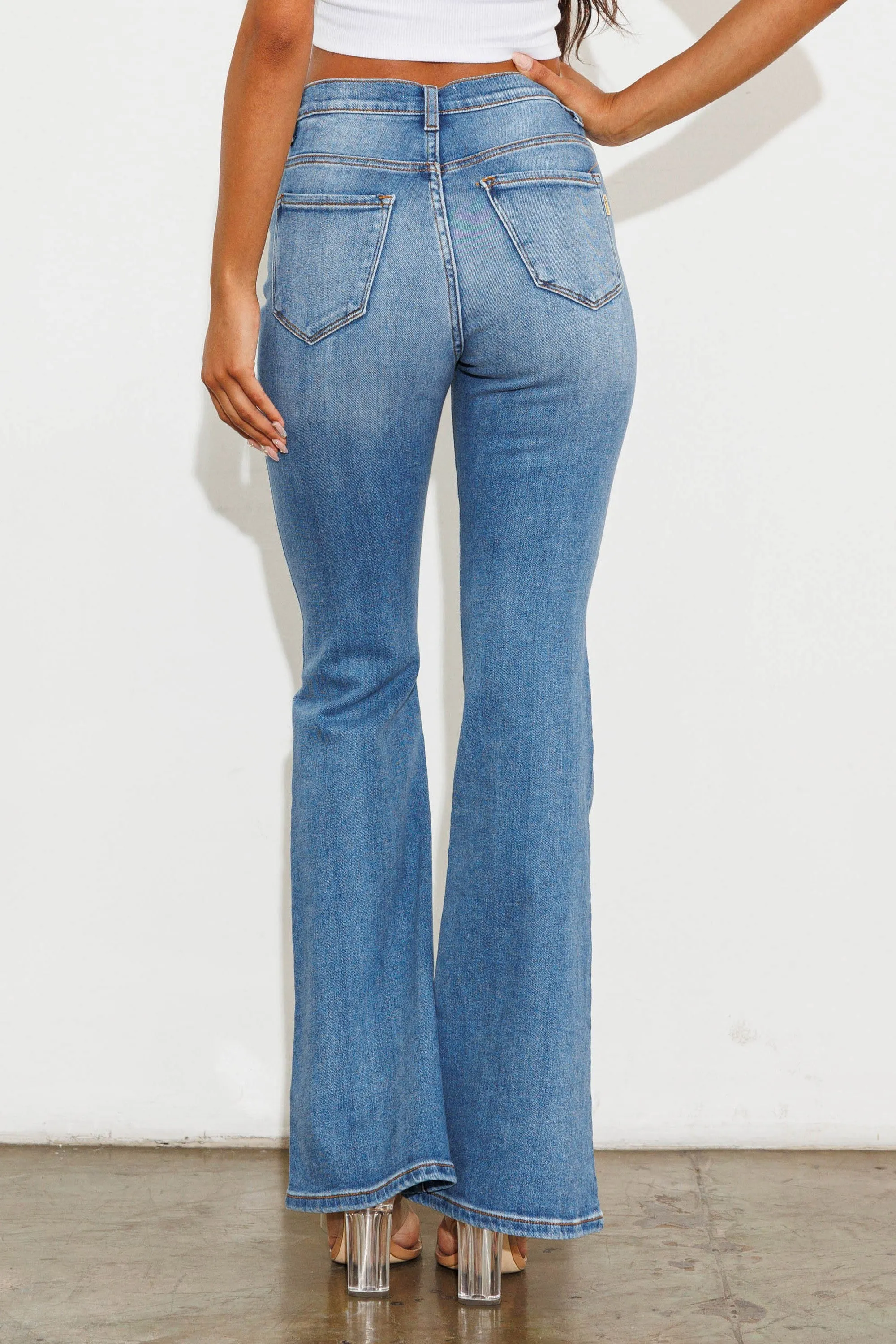 HIGH WAISTED FLARE JEANS