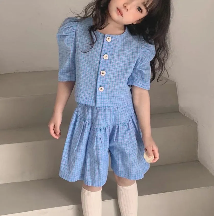 Young Girls' Short-Sleeved Tops and Culottes